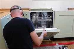 Lắp Đặt Máy Rửa Bát Bosch Cần Lưu Ý Gì Về Điện, Nước Và Kích Thước?