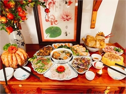 Gợi Ý Mâm Cơm Cúng Rằm Tháng 7: 7 Món Chay – Mặn Dễ Làm, Chuẩn Truyền Thống