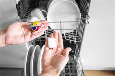 Máy Rửa Bát Bosch Nên Dùng Loại Muối Và Viên Rửa Nào Là Tốt Nhất?