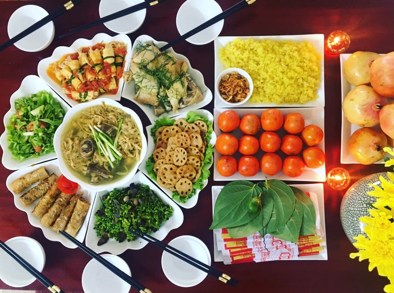 Gợi Ý Mâm Cơm Cúng Rằm Tháng 7: 7 Món Chay – Mặn Dễ Làm, Chuẩn Truyền Thống