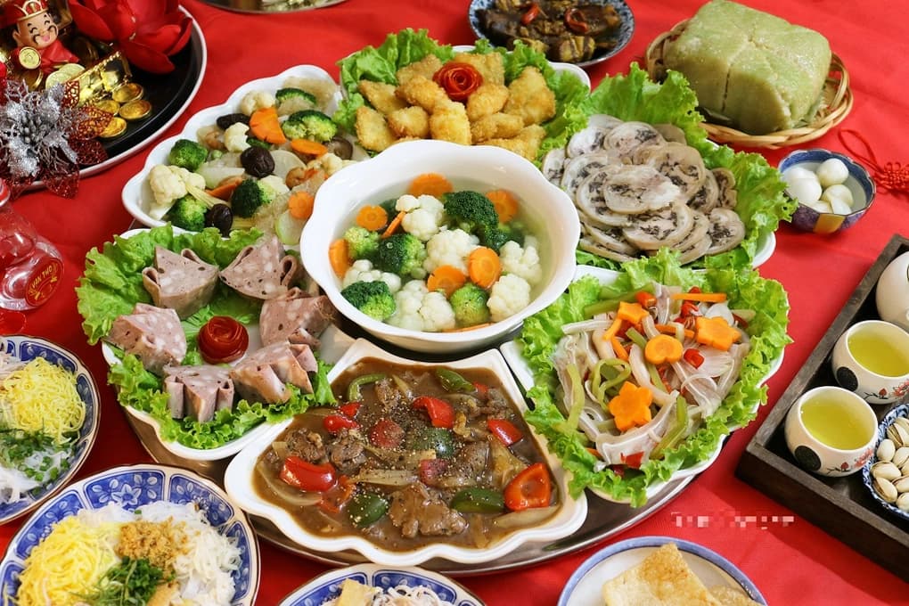 Gợi Ý Mâm Cơm Tất Niên Chuẩn Gia Đình Việt | Đủ Món – Dễ Làm – Ấm Cúng