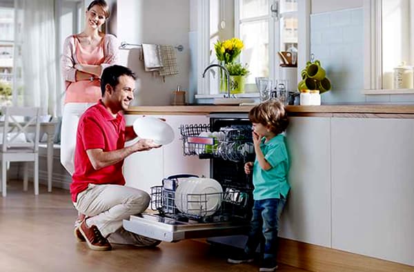 Máy rửa bát giúp giải phóng thời gian cho người nội trợ