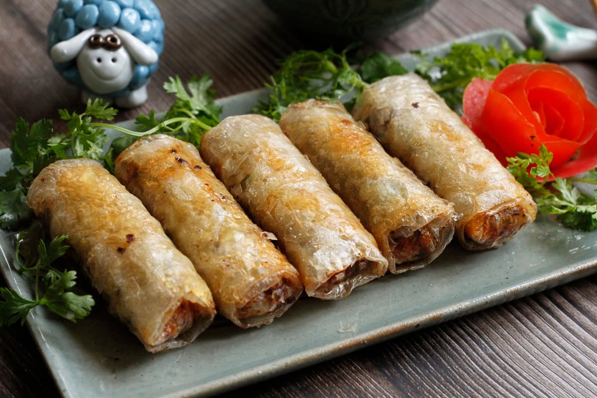 Gợi Ý Mâm Cơm Cúng Rằm Tháng 7: 7 Món Chay – Mặn Dễ Làm, Chuẩn Truyền Thống