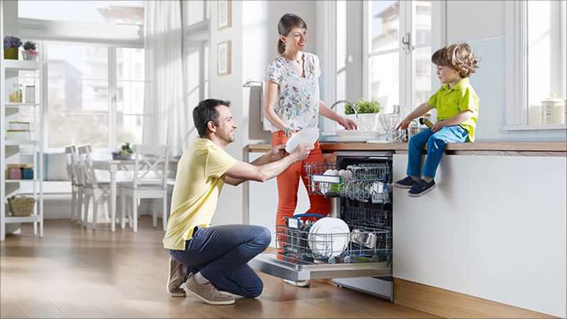 Máy Rửa Bát Bosch Serie 4 – Giải Pháp Tiết Kiệm Cho Gia Đình Trẻ