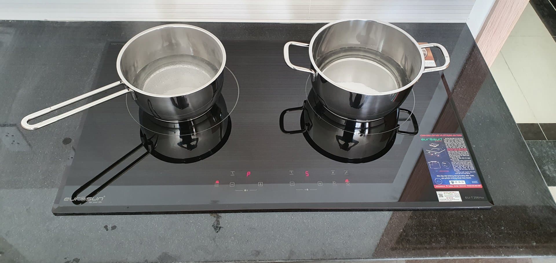 Bếp Từ EUROSUN EU-T256 Plus