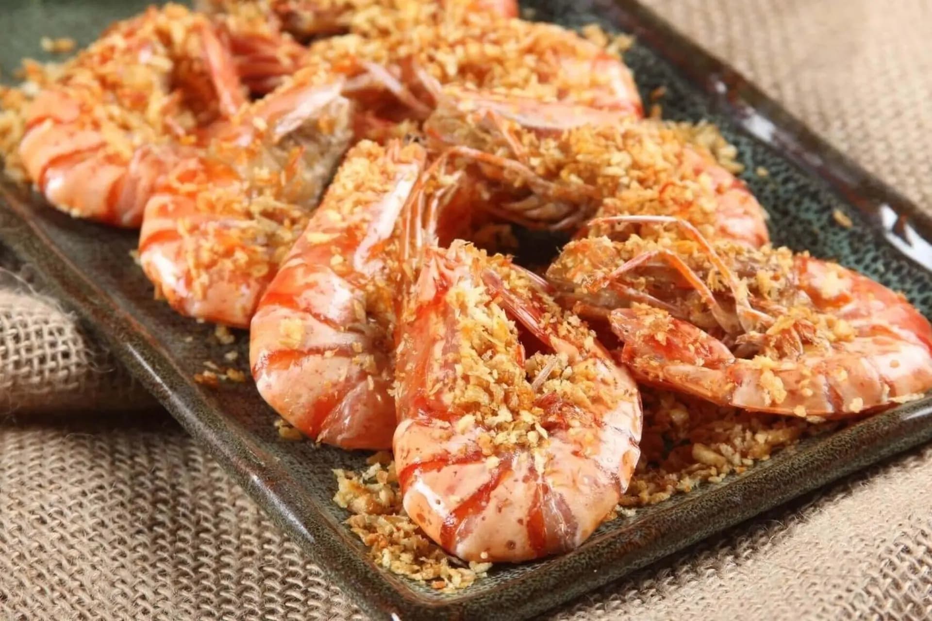 Gợi Ý Mâm Cơm Cúng Rằm Tháng 7: 7 Món Chay – Mặn Dễ Làm, Chuẩn Truyền Thống